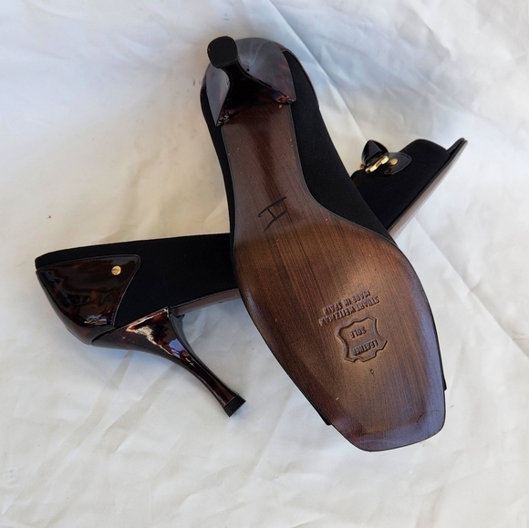 Stuart Weitzman Leather, Bow Peep Toe, 3” Heel‎ - Picture 8 of 10